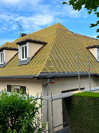 Couvreur sur toiture à Saint-Nom-La-Bretèche (78860)